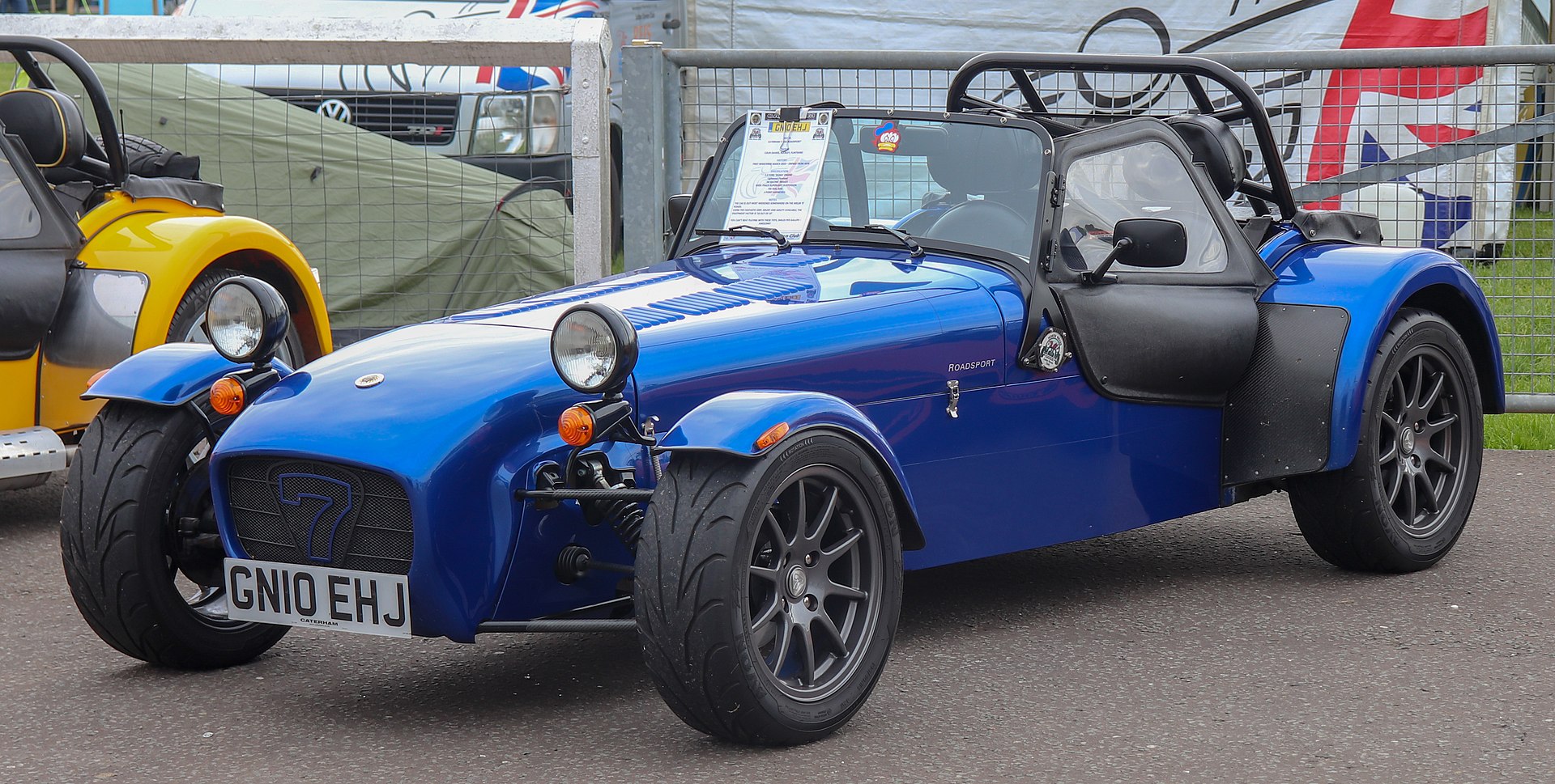 1920px-2010_Caterham_7_Roadsport_175_1.6.jpg