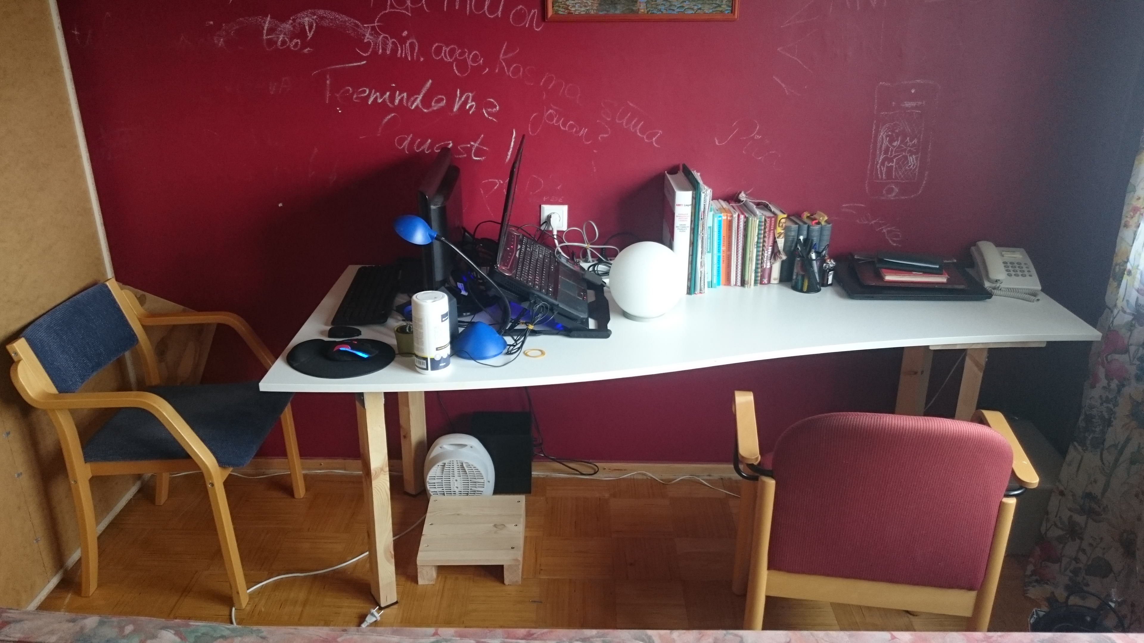 fulltable.JPG
