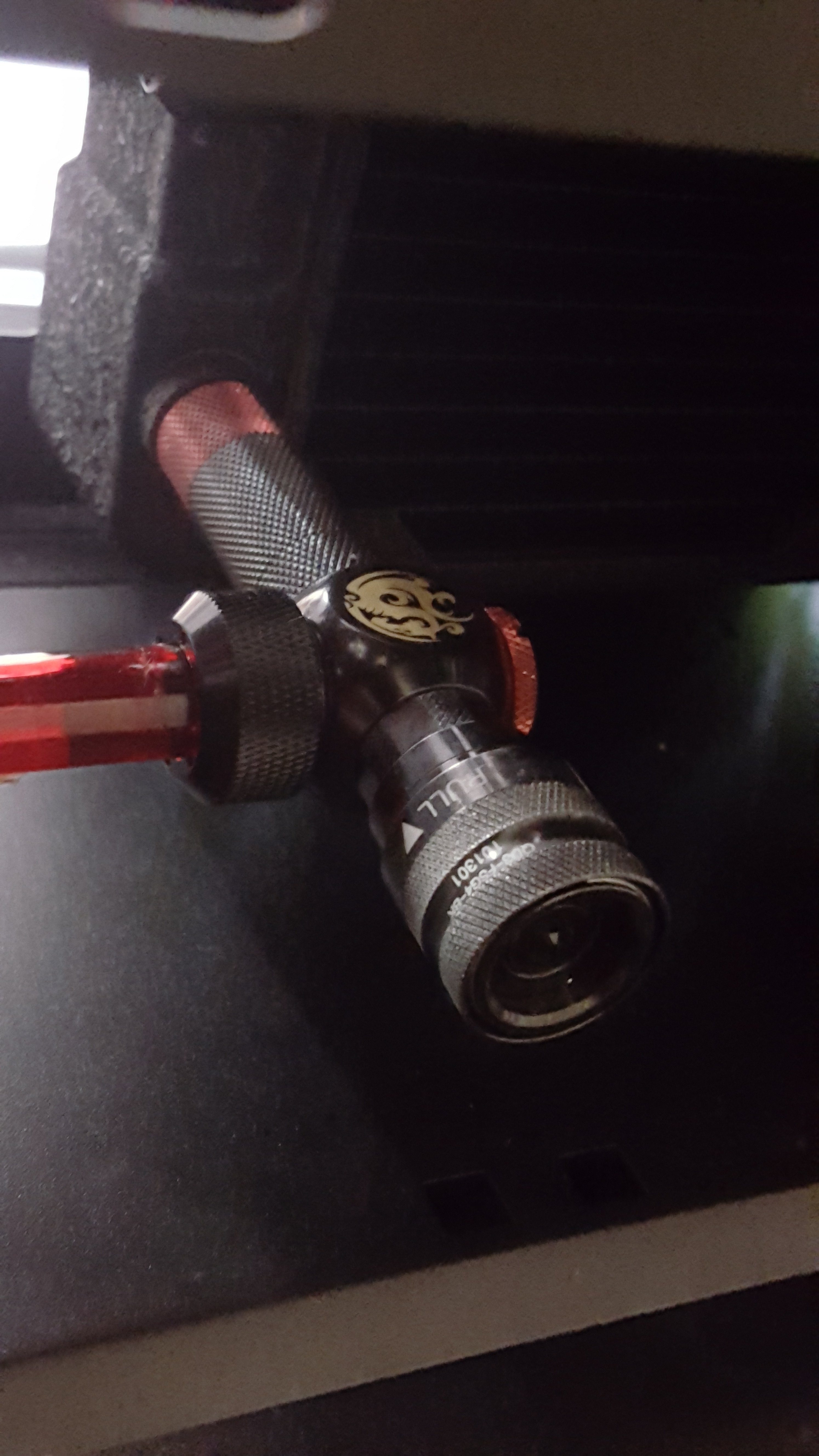 quick release valve.jpg